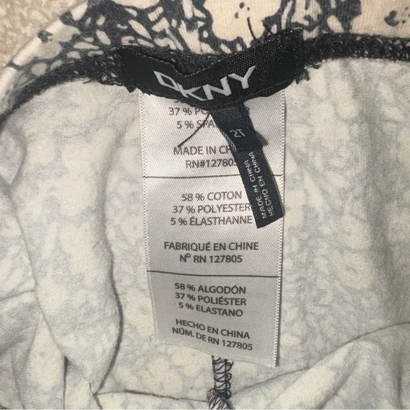 DKNY Girl’s 2T - Black & Cream Floral Flare Leggings - Picture 2 of 4